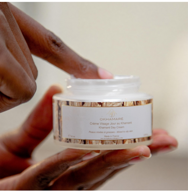 Unifying Face Cream Combination to Oily Skin